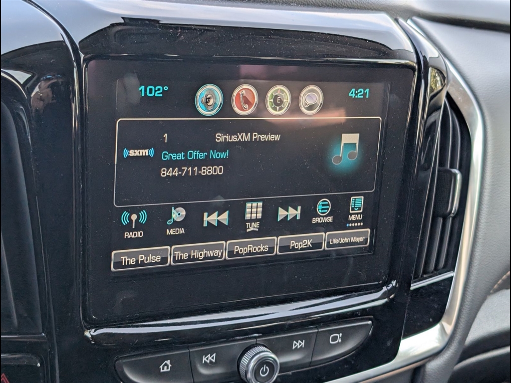 Used 2018 Graphite Metallic Chevrolet LT Cloth image 7
