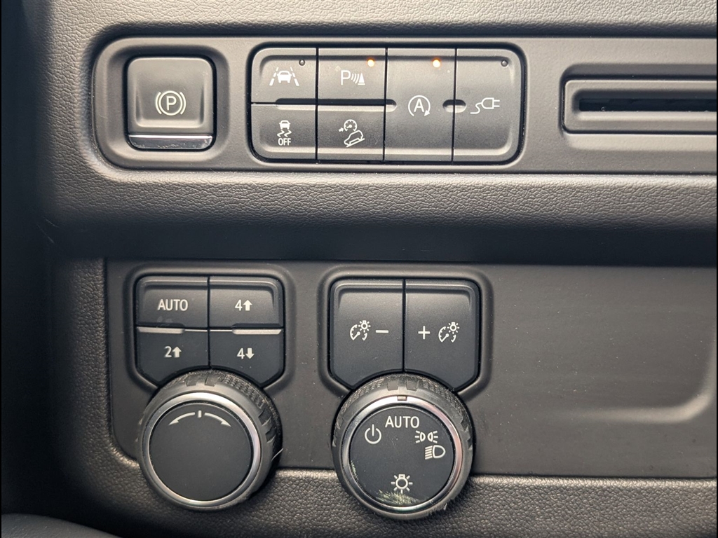 Used 2021 Shadow Gray Metallic Chevrolet Premier image 7