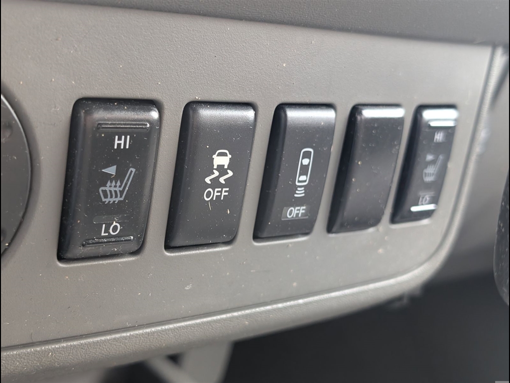 Used 2020 Magnetic Black Pearl Nissan SV image 7