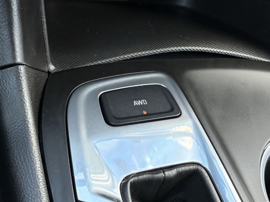 Used 2020 Mosaic Black Metallic Chevrolet LT image 7