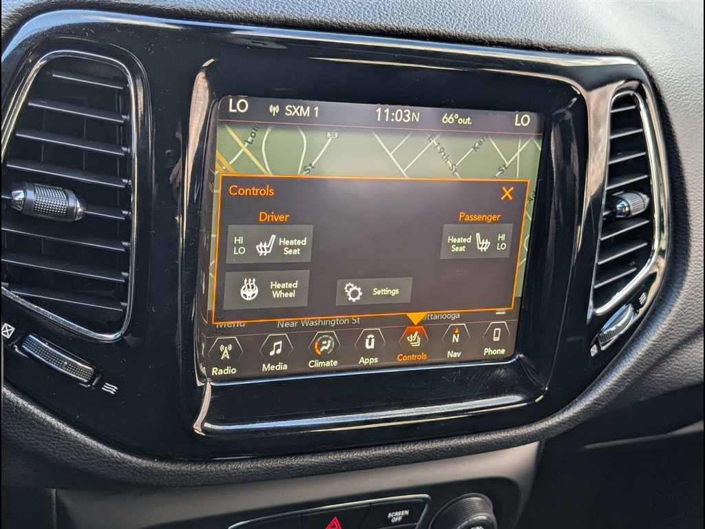 Used 2018 Diamond Black Crystal Pearl Coat Jeep Limited image 7