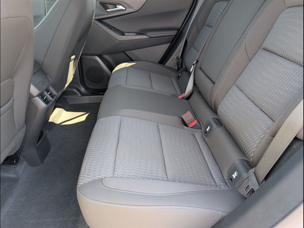 New 2026 Summit White Chevrolet LT image 7