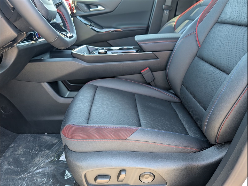 New 2026 Polar White Tricoat Chevrolet RS image 7