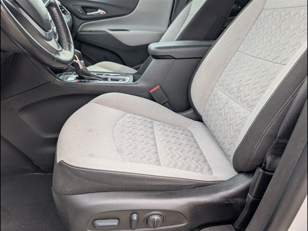 Used 2022 Summit White Chevrolet LT image 7