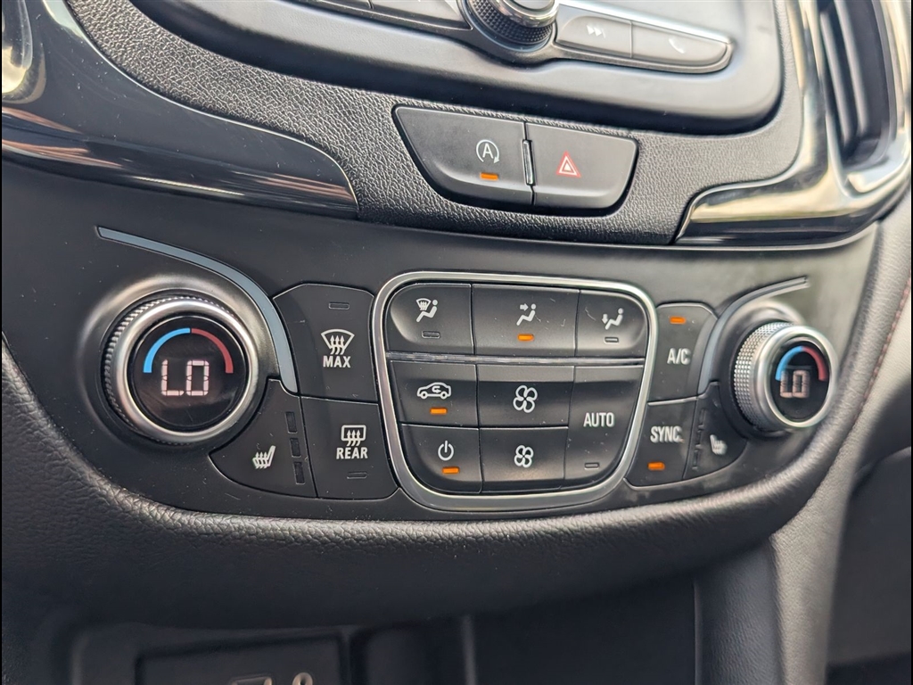 Used 2023 Iridescent Pearl Tricoat Chevrolet RS image 7