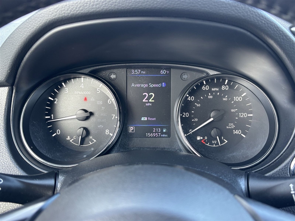 Used 2018 Brilliant Silver Nissan SL image 7