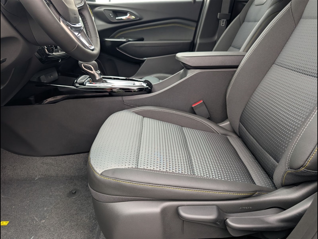 New 2026 Mosaic Black Metallic Chevrolet LT image 7
