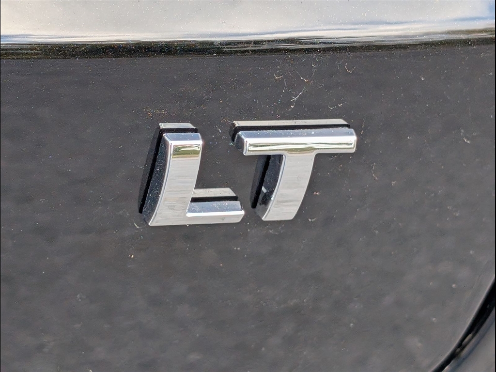New 2026 Mosaic Black Metallic Chevrolet LT image 7