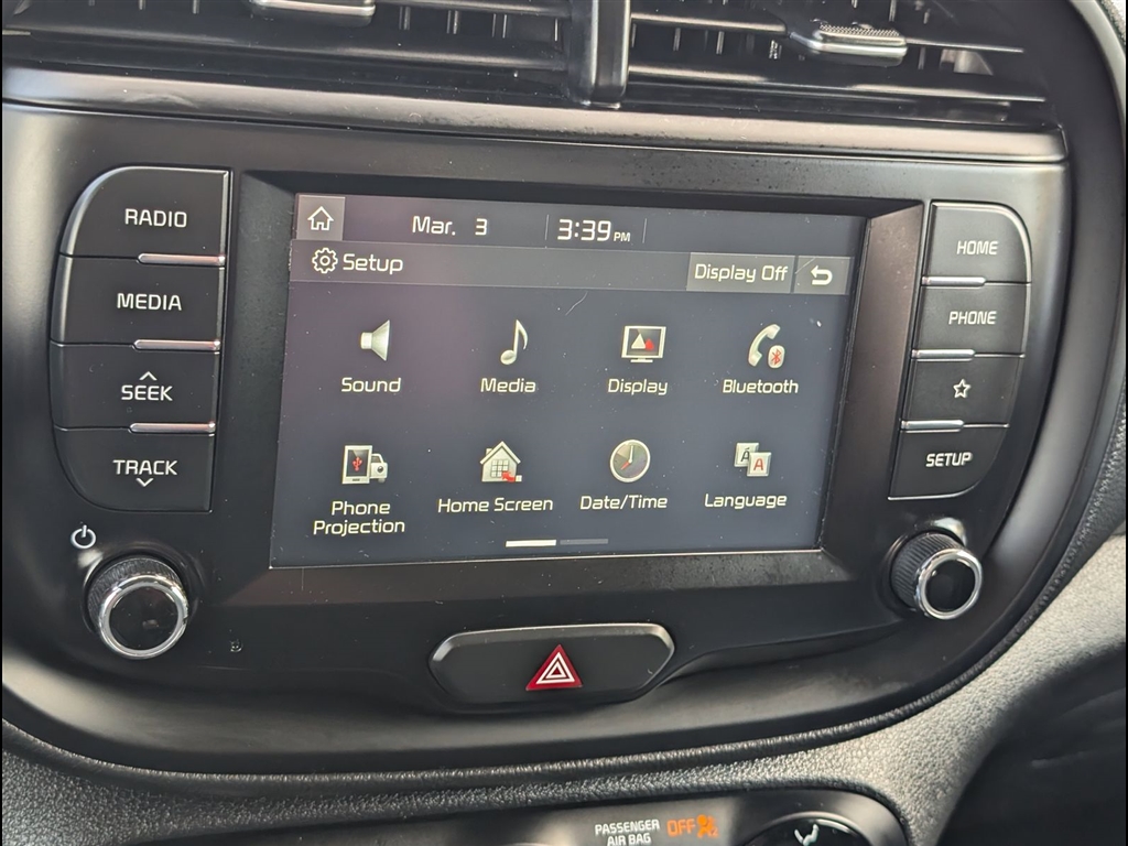 Used 2020 Snow White Pearl Kia LX image 7