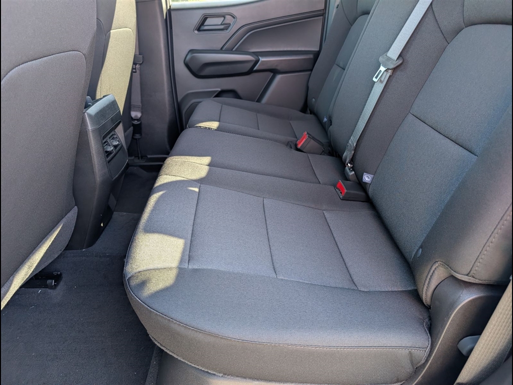 New 2026 Summit White Chevrolet Trail Boss image 8