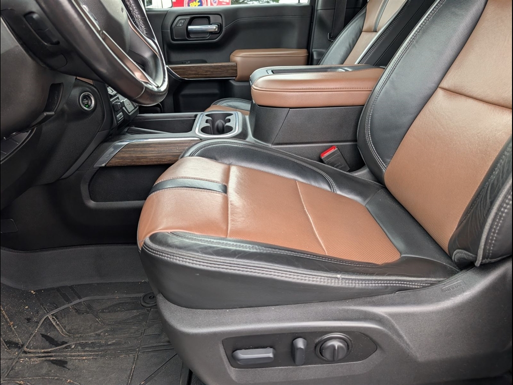 Used 2022 Iridescent Pearl Tricoat Chevrolet High Country image 8