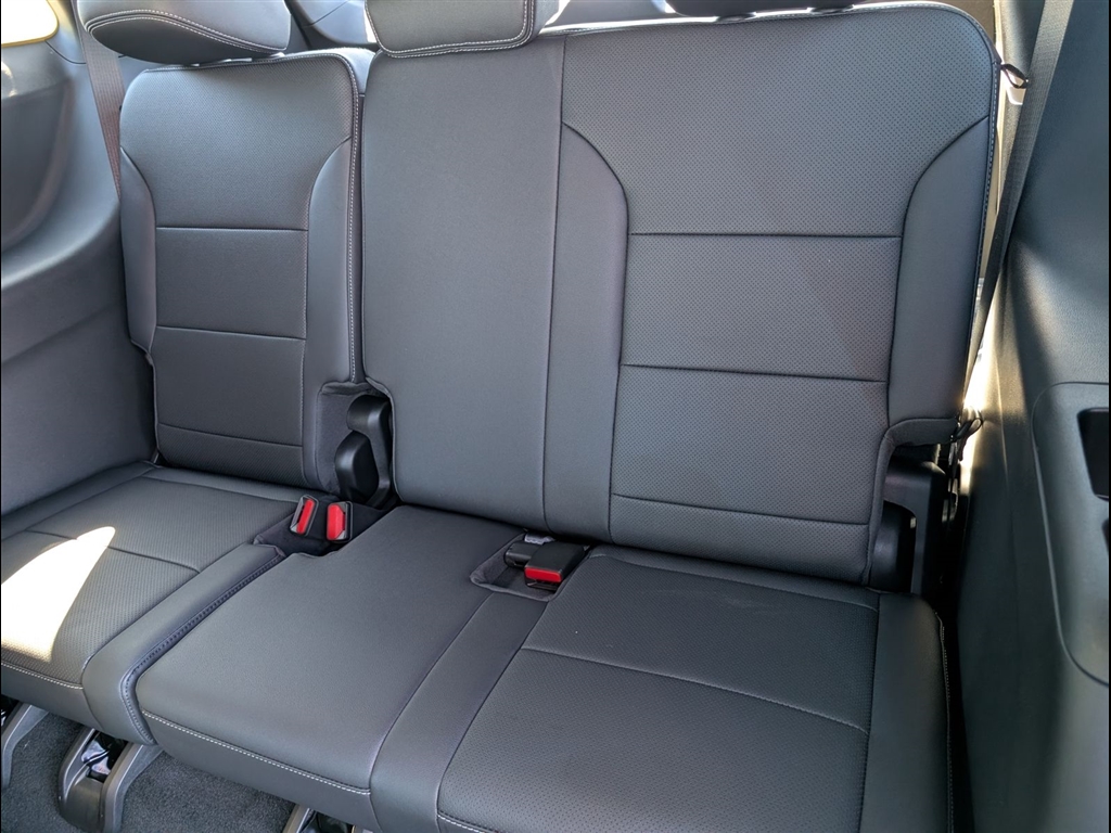 New 2026 Lakeshore Blue Metallic Chevrolet LT image 8