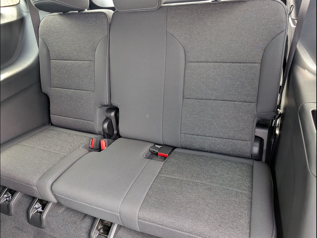 New 2026 Summit White Chevrolet LT image 8