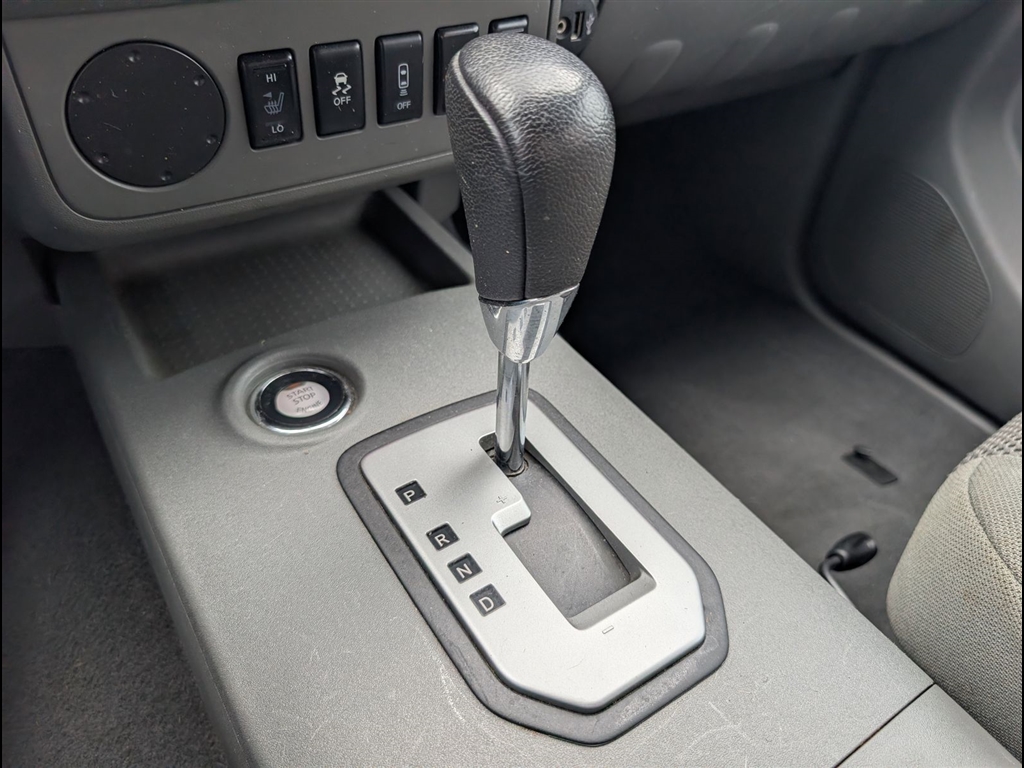 Used 2020 Magnetic Black Pearl Nissan SV image 8