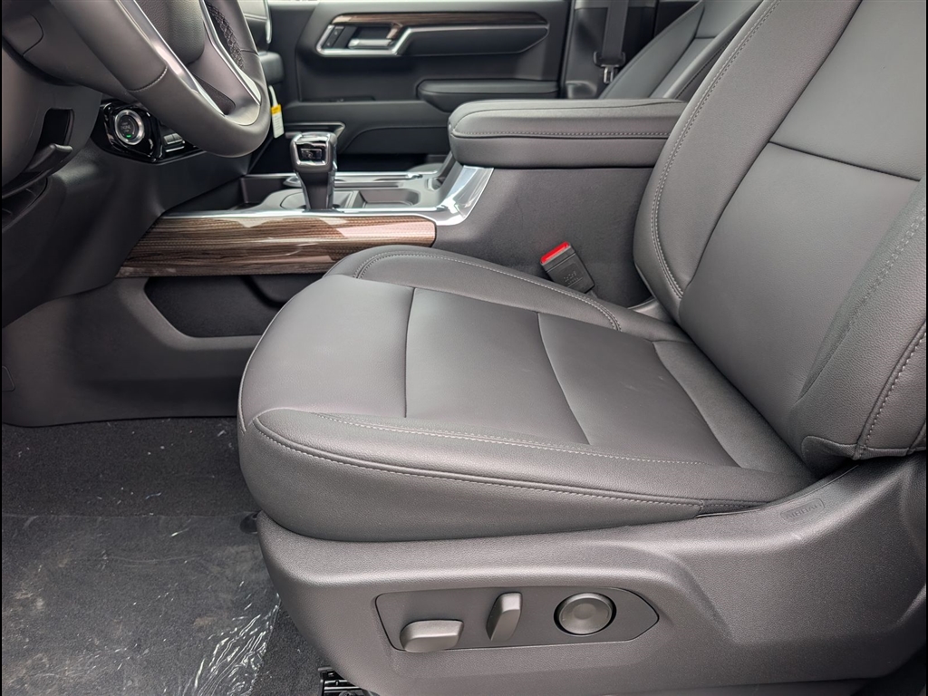 New 2026 Sterling Gray Metallic Chevrolet RST image 8