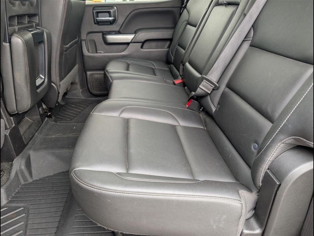 Used 2018 Cajun Red Tintcoat Chevrolet LT image 8