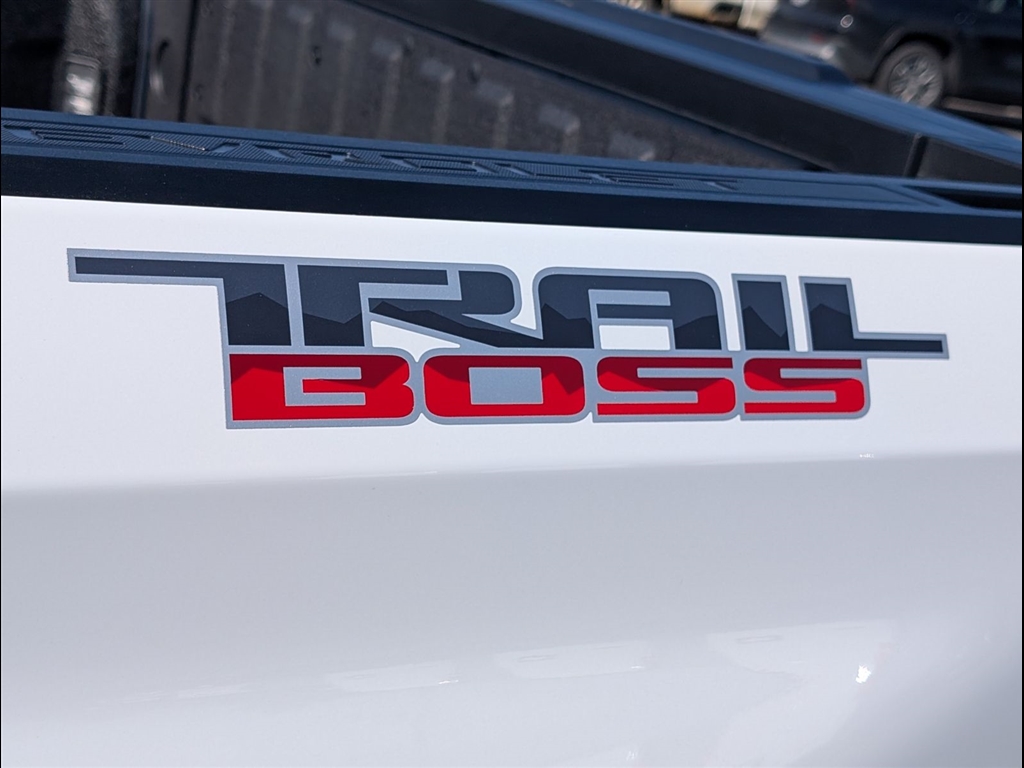 New 2026 Summit White Chevrolet LT Trail Boss image 8