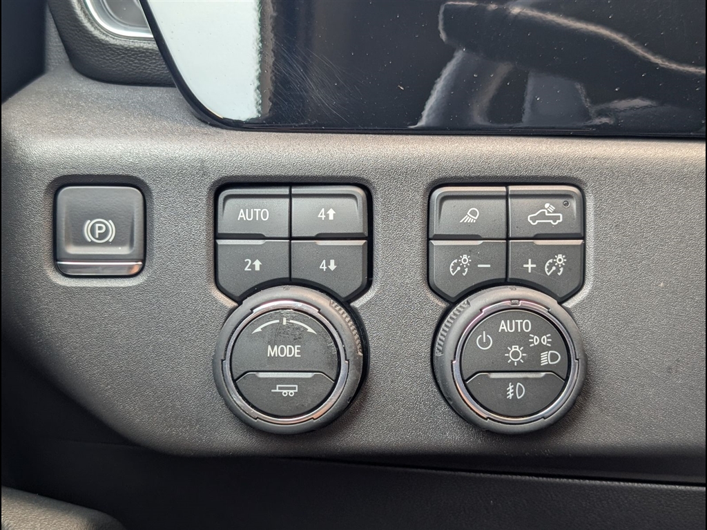 Used 2026 Sterling Gray Metallic Chevrolet LT Trail Boss image 8