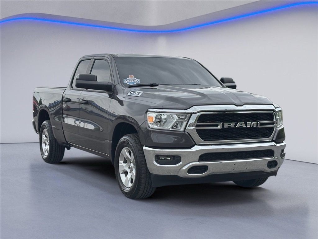 Used 2024 Granite Crystal Metallic Clear Coat RAM Tradesman image 9