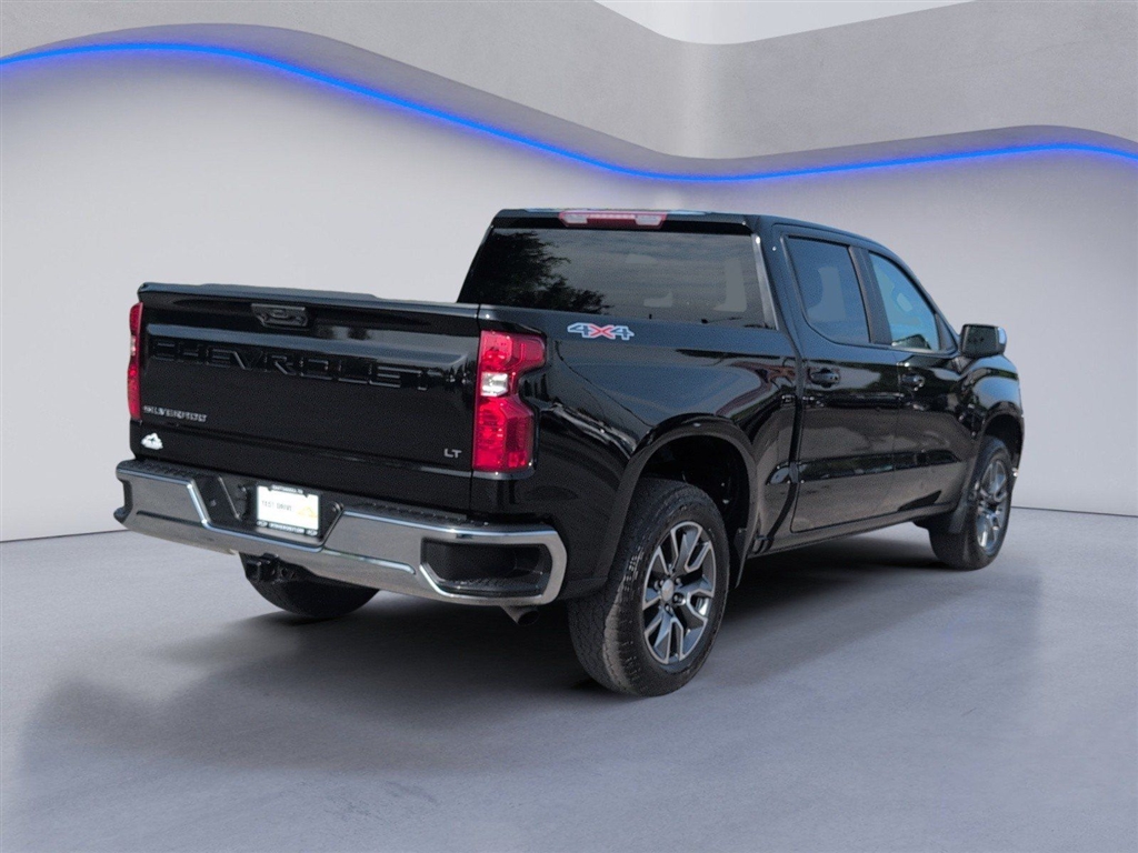 Used 2024 Black Chevrolet LT image 9