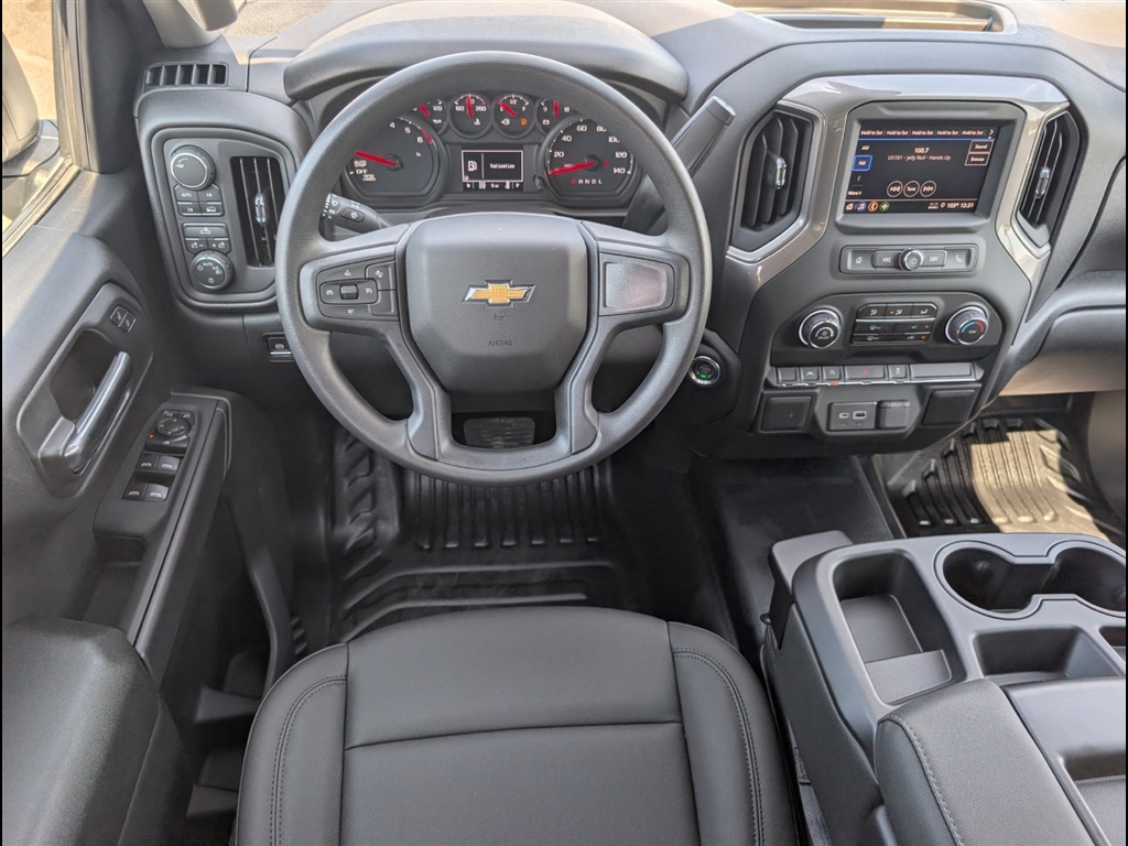 New 2026 Summit White Chevrolet Work Truck image 9