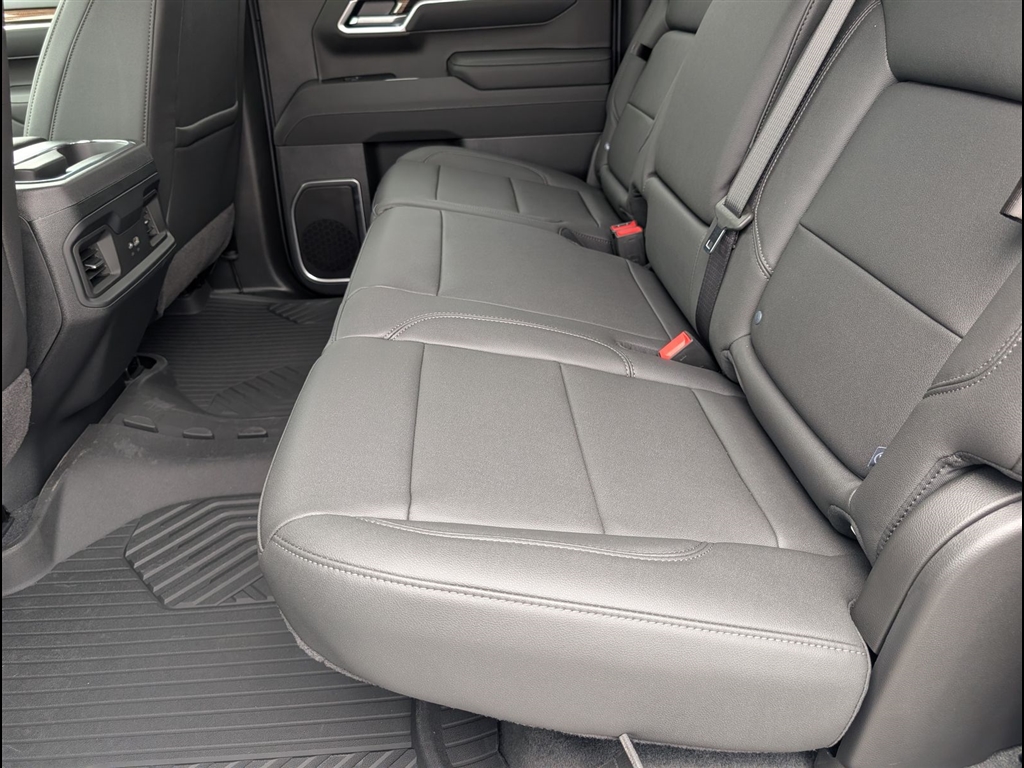 New 2026 Summit White Chevrolet LT image 9