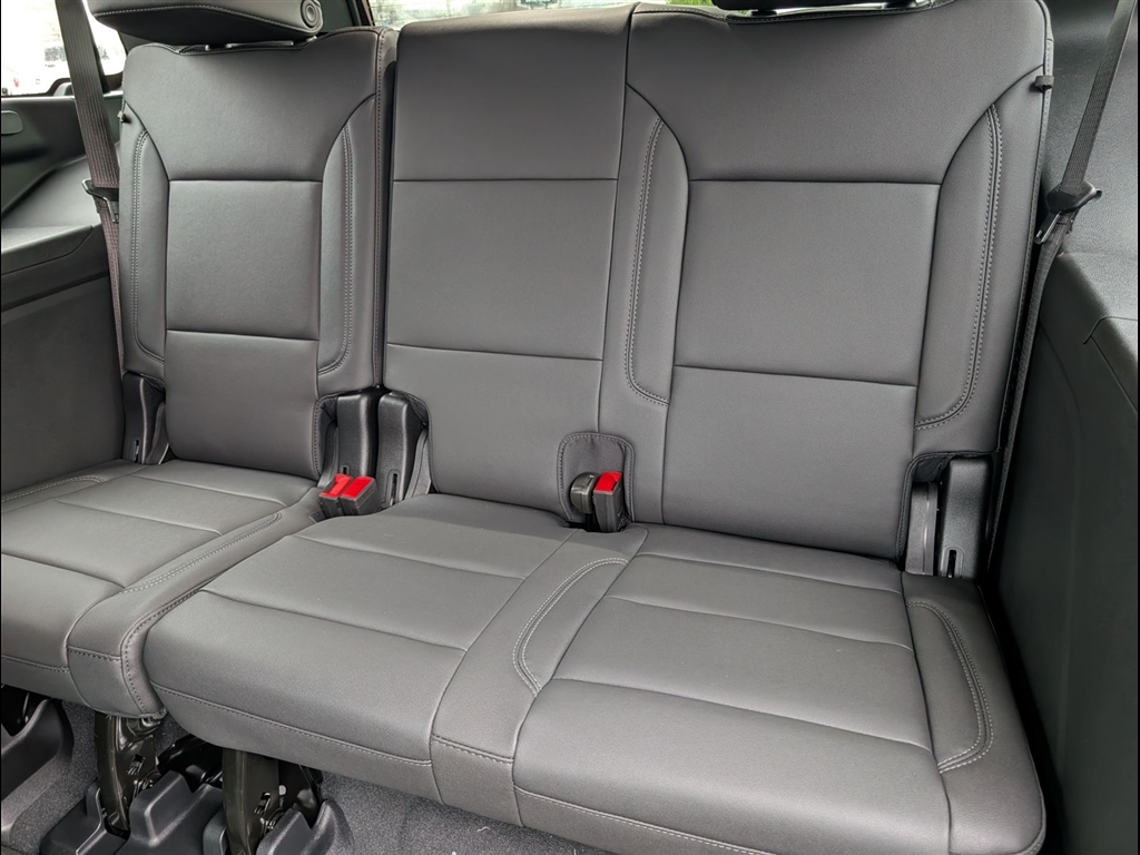 New 2026 Summit White Chevrolet LT image 9