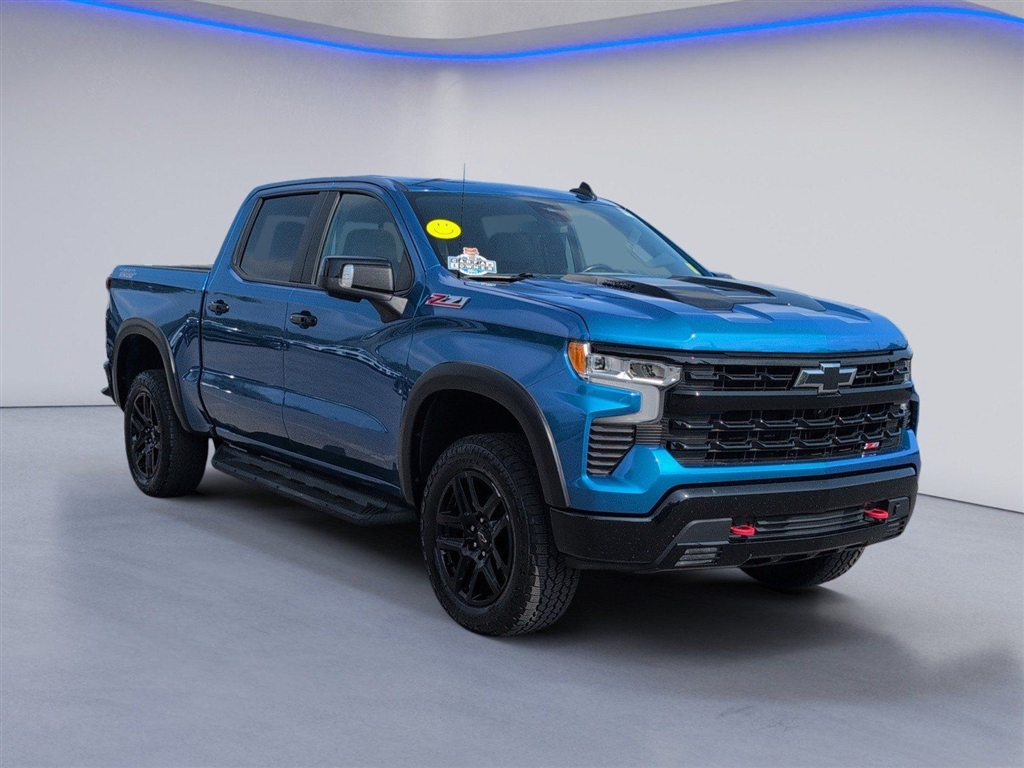 Used 2022 Glacier Blue Metallic Chevrolet LT Trail Boss image 9