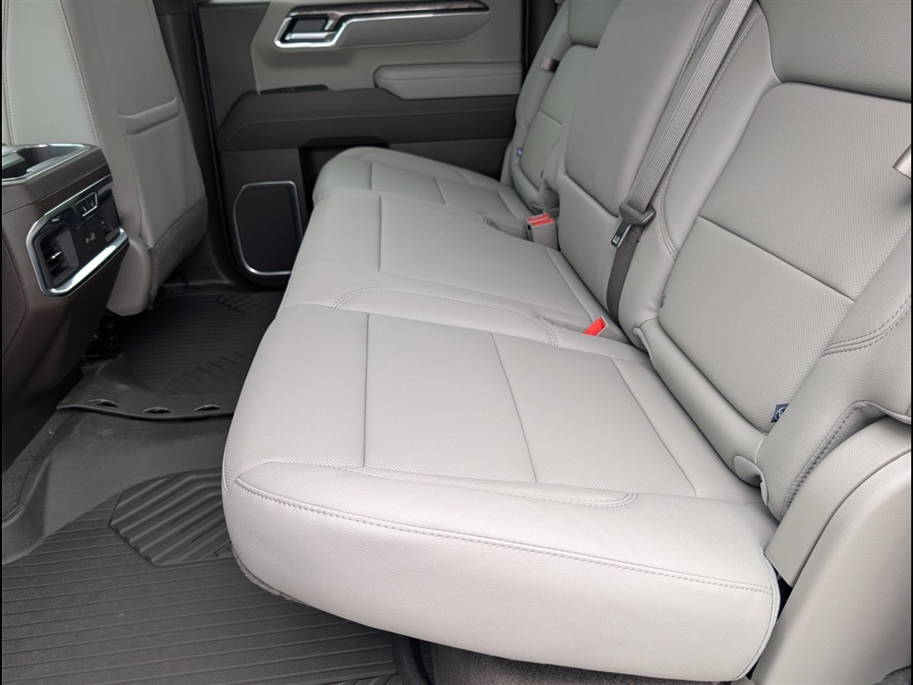 New 2026 Polar White Tricoat Chevrolet LTZ image 9