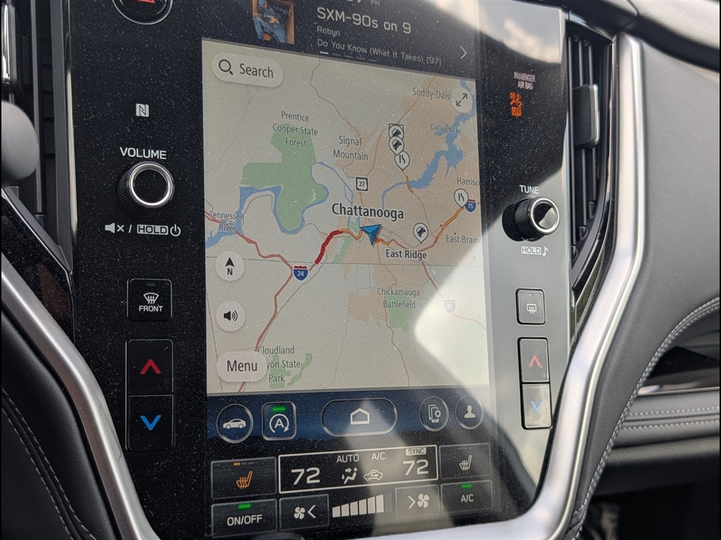 Used 2023 Ice Silver Metallic Subaru Limited image 9