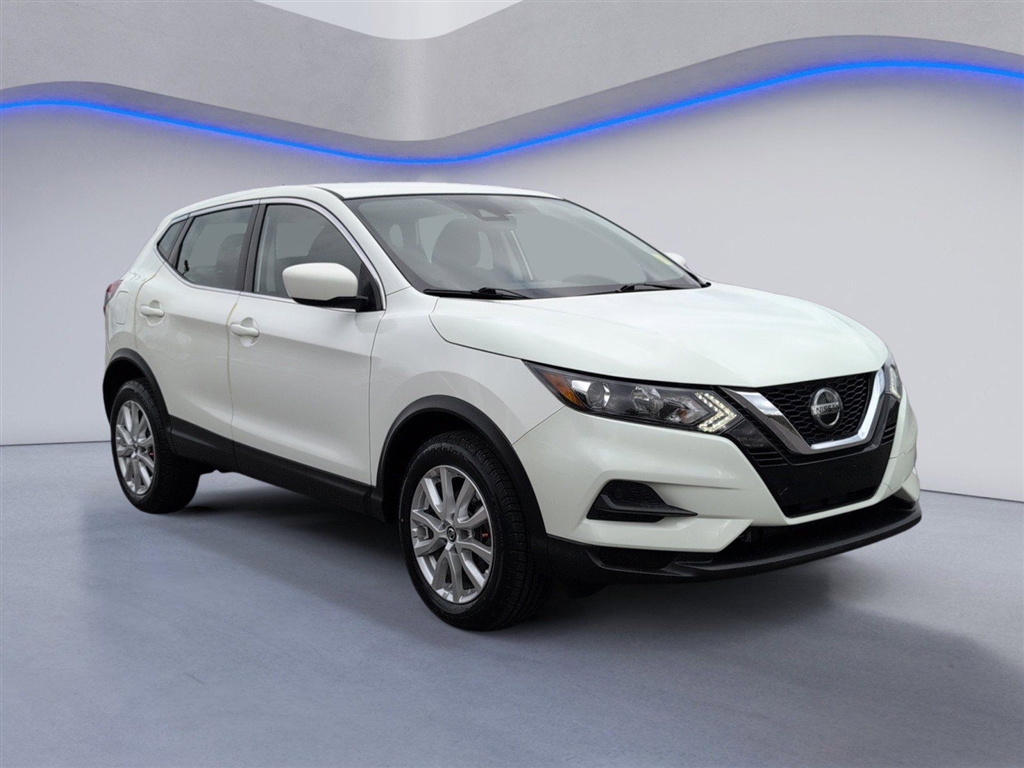 Used 2021 Glacier White Nissan S image 9