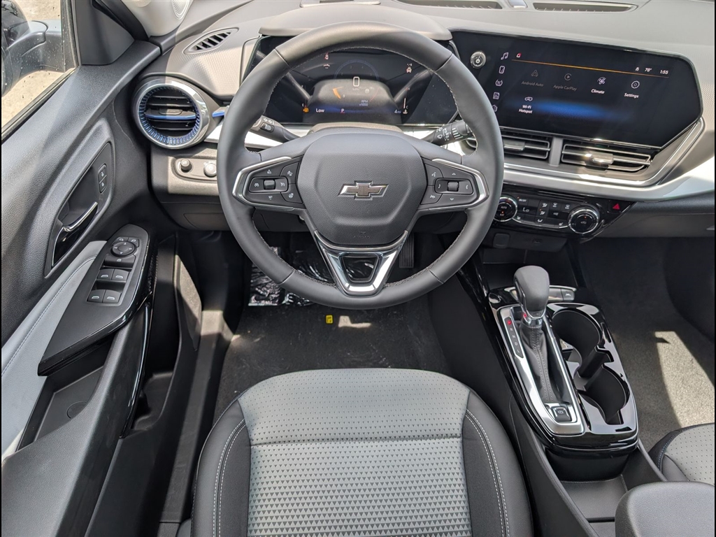 New 2026 Mosaic Black Metallic Chevrolet LT image 9
