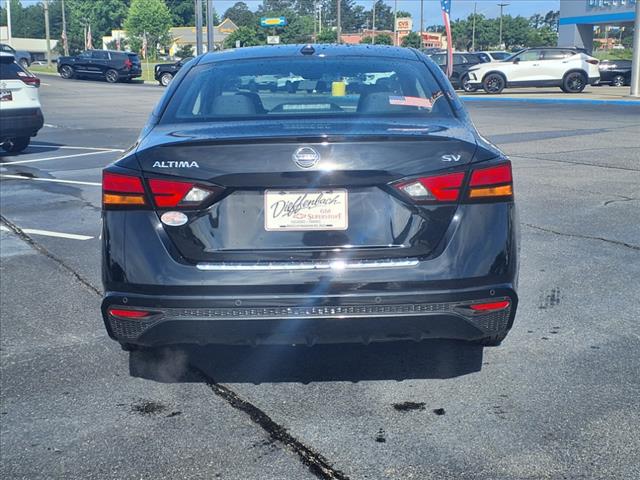 2022 Nissan Altima 2.5 SV
