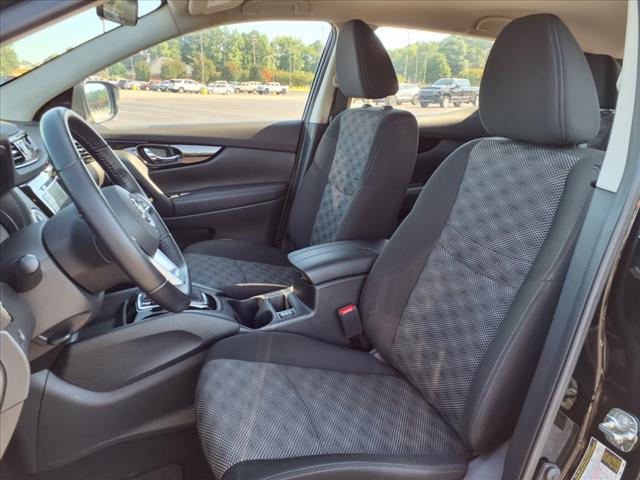 2021 Nissan Rogue Sport SV