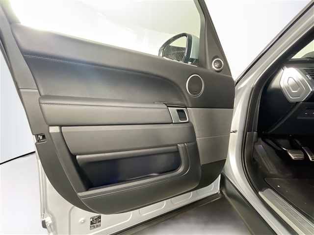 2022 Land Rover Range Rover Sport HSE Silver Edition