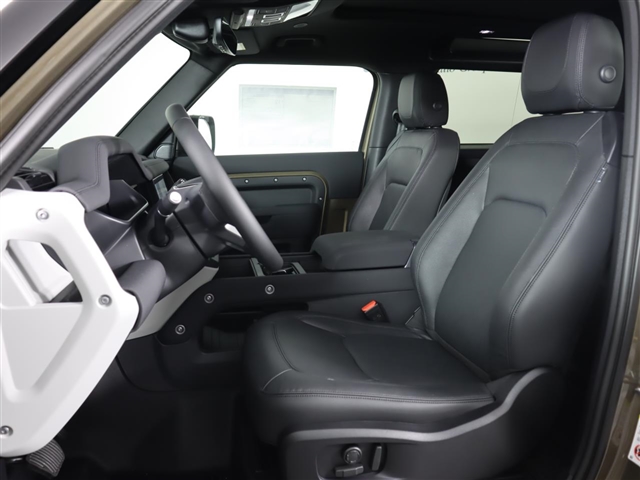 2023 Land Rover Defender 90 S