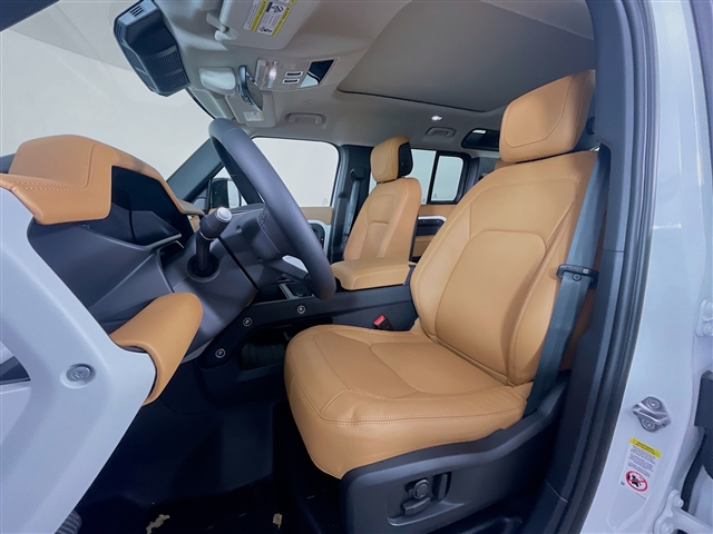 2024 Land Rover Defender 110 P300 S