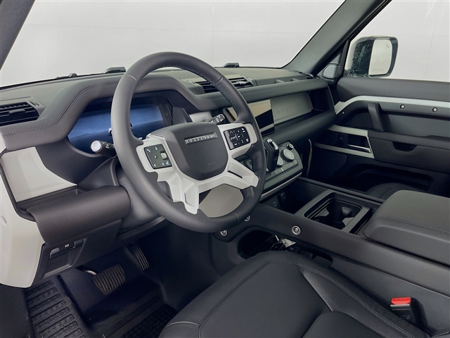 2024 Land Rover Defender 110 P300 S