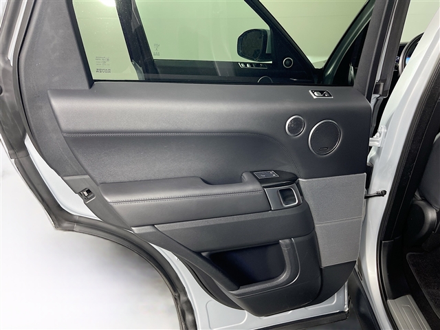 2022 Land Rover Range Rover Sport HSE Silver Edition