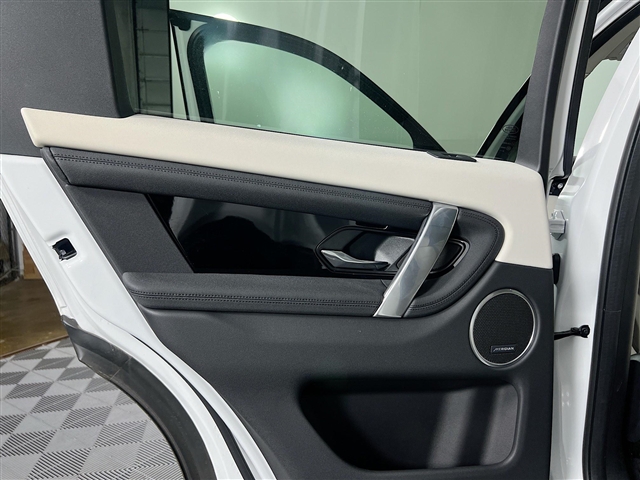 2023 Land Rover Discovery Sport P250 SE
