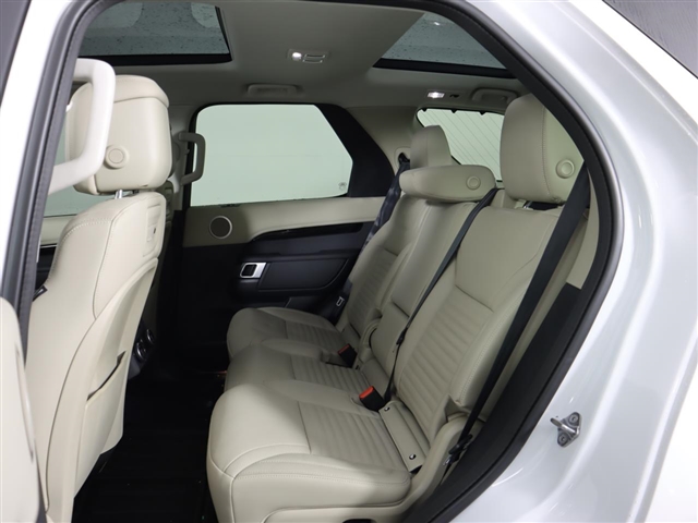 2021 Land Rover Discovery P300 S