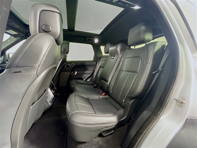 2022 Land Rover Range Rover Sport HSE Silver Edition