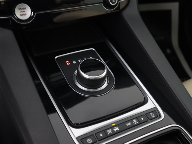 2018 Jaguar F-PACE 30t Premium