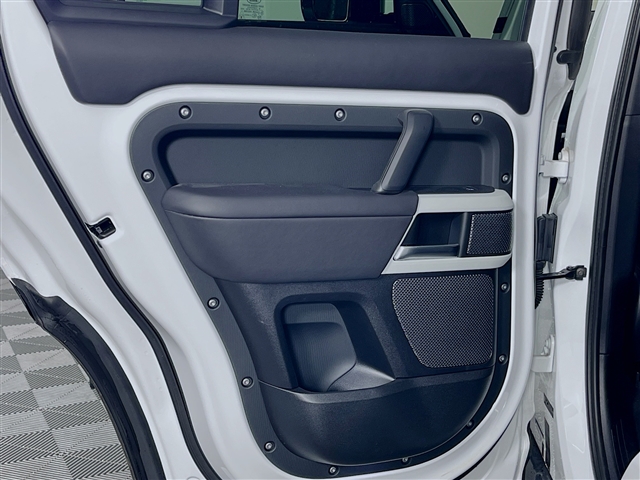 2020 Land Rover Defender HSE