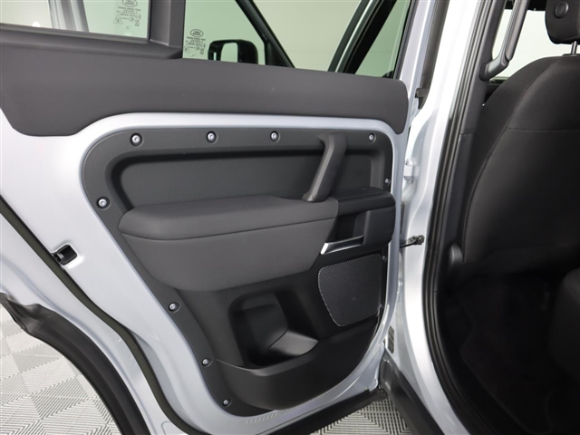 2023 Land Rover Defender 110 Standard