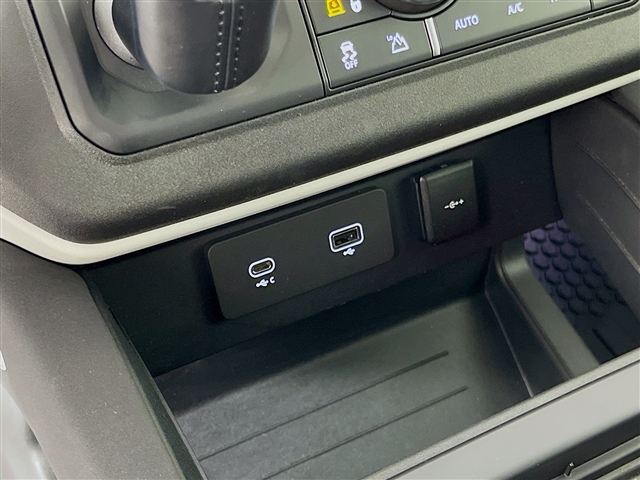 2022 Land Rover Defender 110 Standard