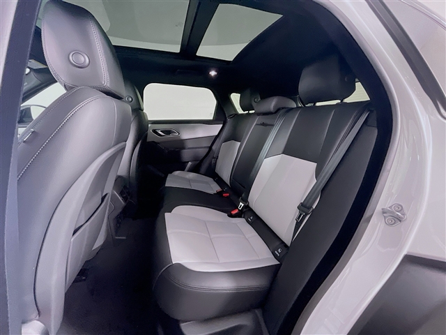 2024 Land Rover Range Rover Velar P250 Dynamic SE
