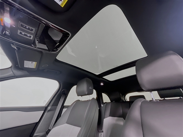 2024 Land Rover Range Rover Velar P400 Dynamic SE