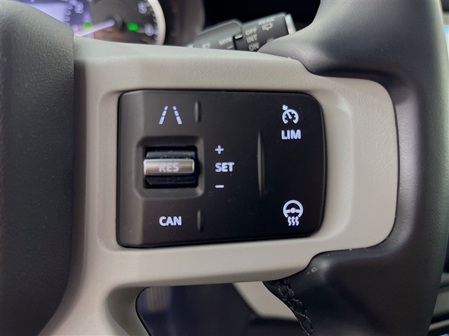 2023 Land Rover Defender 110 Standard