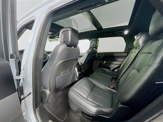 2022 Land Rover Range Rover Sport HSE Silver Edition